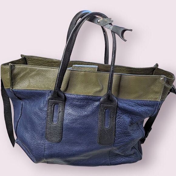 Kelsi Dagger Blue and Olive Tote Bag - Picture 10 of 15